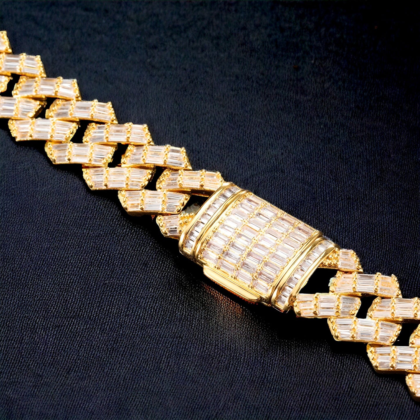 Prong Baguette Cuban Chain (15mm)